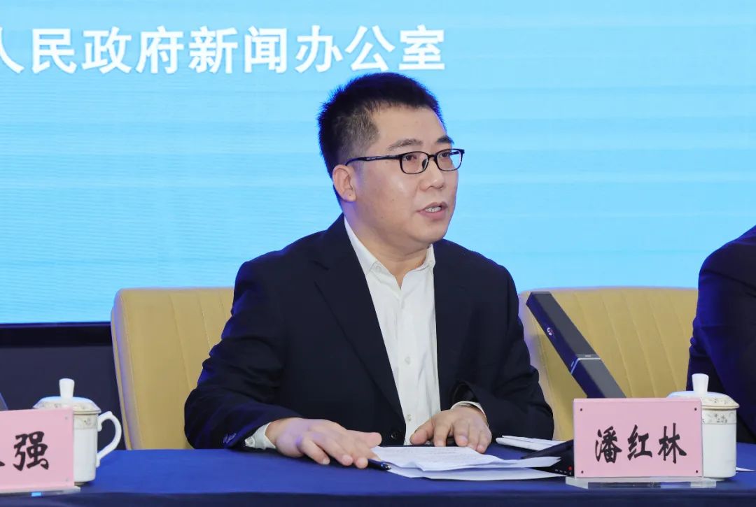 纾困帮扶 责任同行 | 馨田助力大渡口区纾困帮扶基金,共筑公益之路(图3)